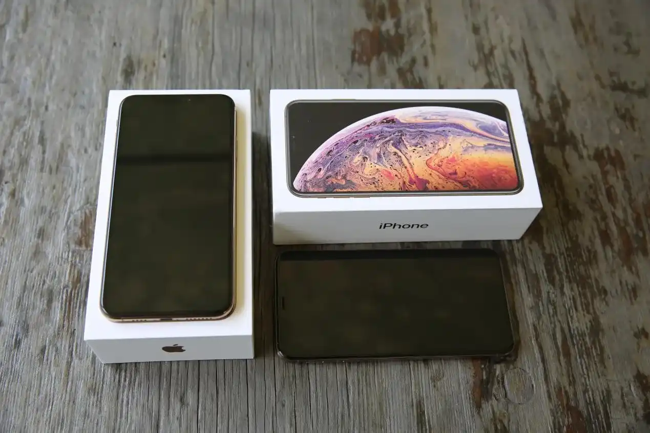 iPhone XS：合格的iPhone X升级机型[图片文章-幻灯片封面体验]-西风网络安全