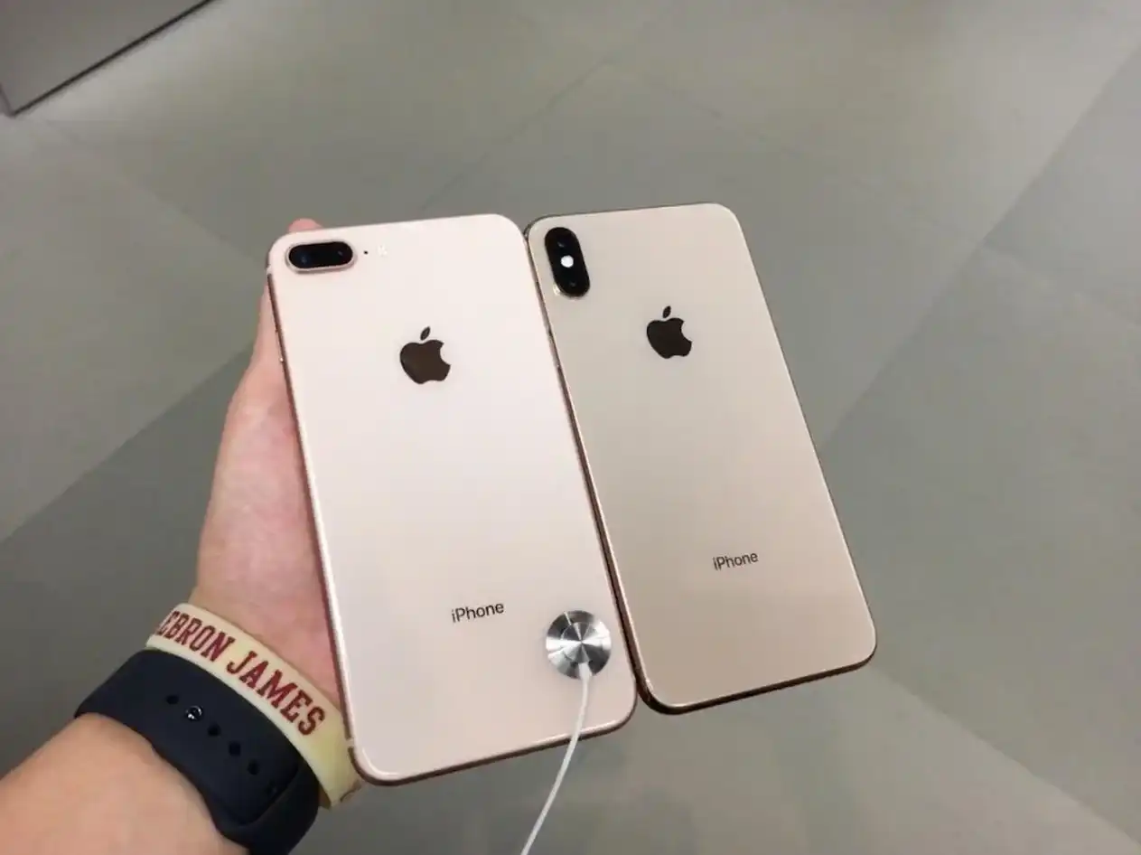 iPhone XS：合格的iPhone X升级机型[图片文章-幻灯片封面体验]-西风网络安全